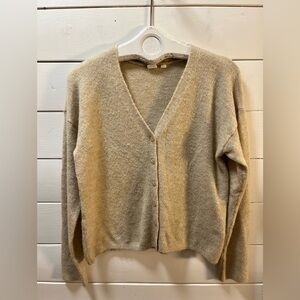 GAP Beige Knit Cardigan – Size M